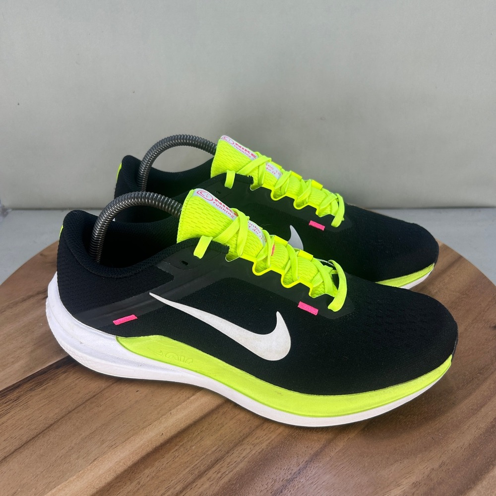 Nike Winflo 10 Mens Running Shoes Black Volt FN6825-010 Size 8.5
